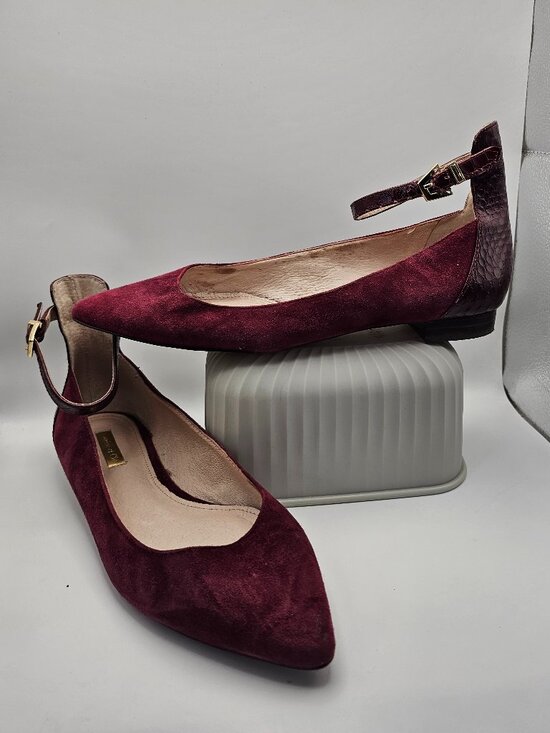 Louise et Cie Shoes - Louise et Cie Lo‑Berry Burgundy Suede Pointed‑Toe Flats – Approx. Size 8